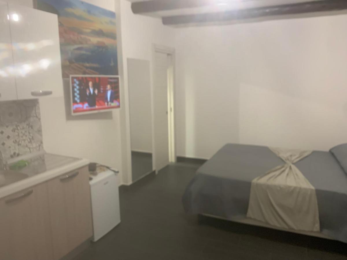 Apartamento Viky House Chiaia Nápoles Exterior foto