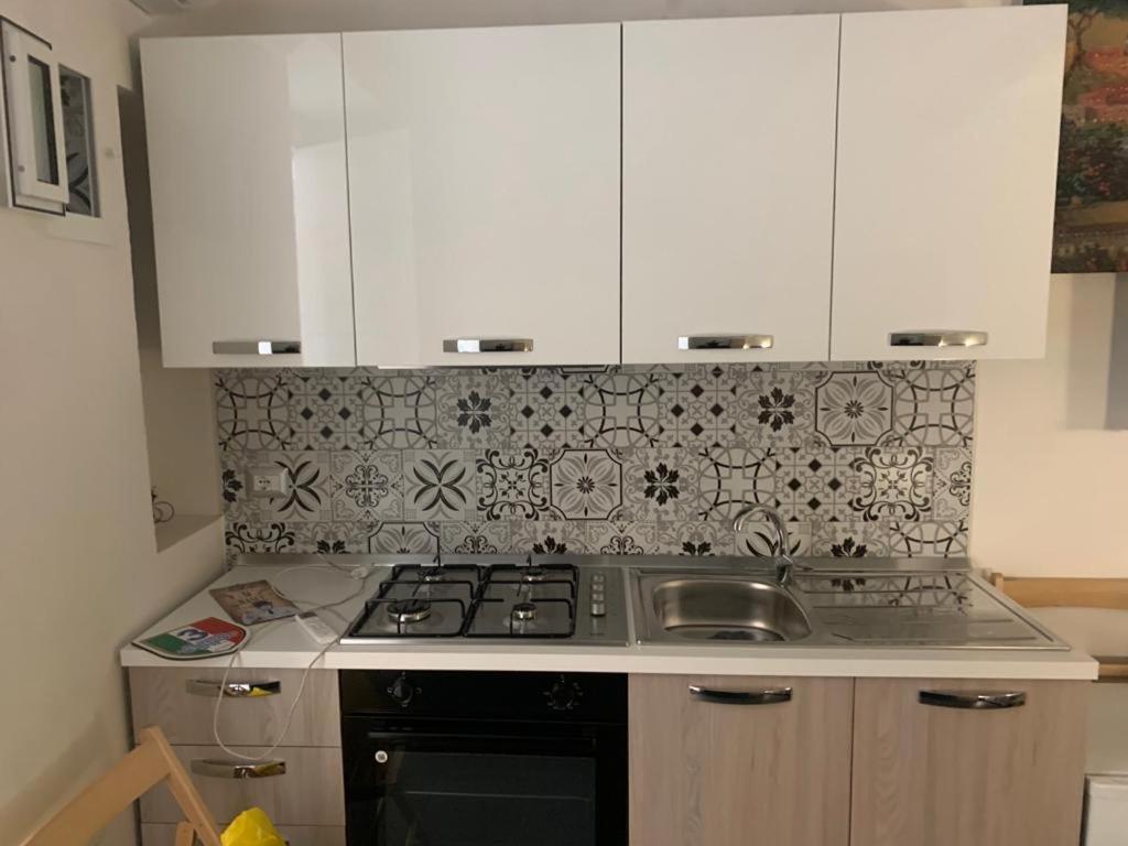 Apartamento Viky House Chiaia Nápoles Exterior foto